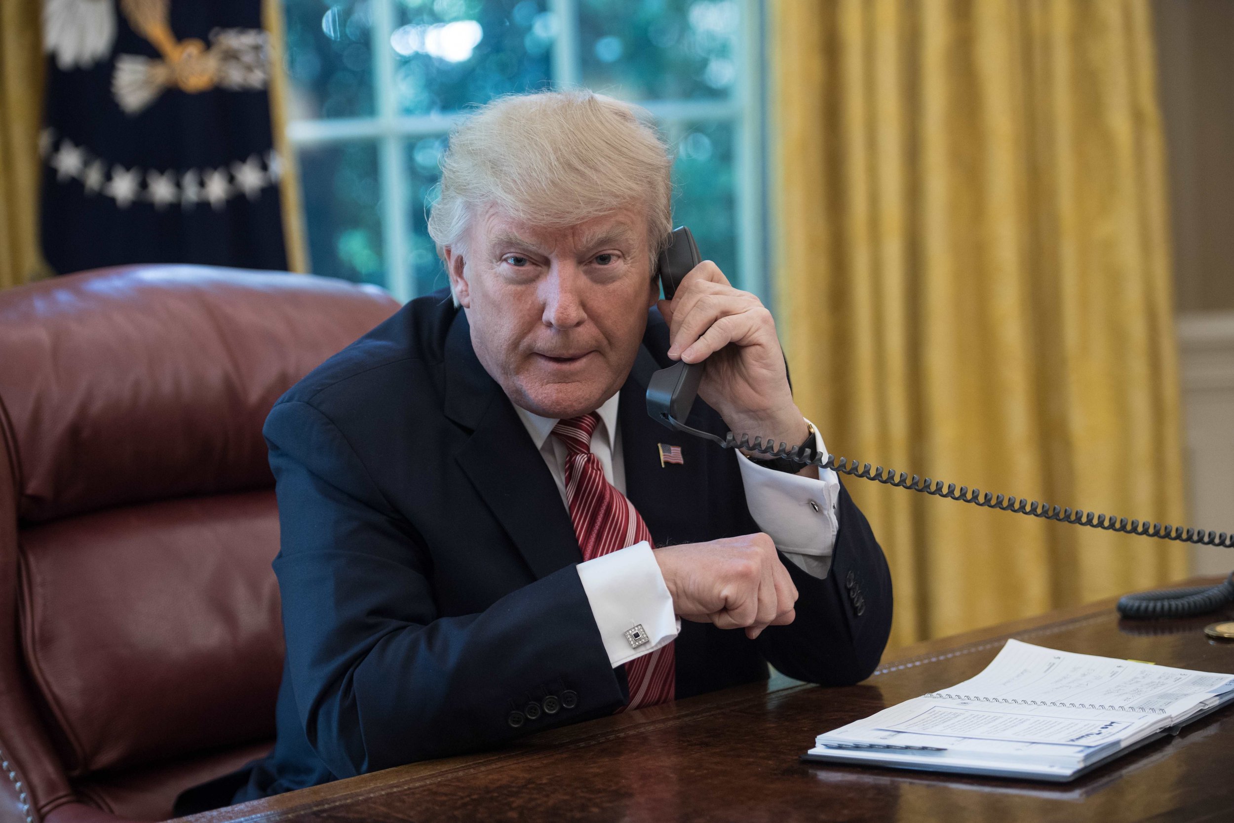 trump-phone